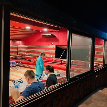 Rotana Camp Hotel Wadi Rum Ngoại thất bức ảnh