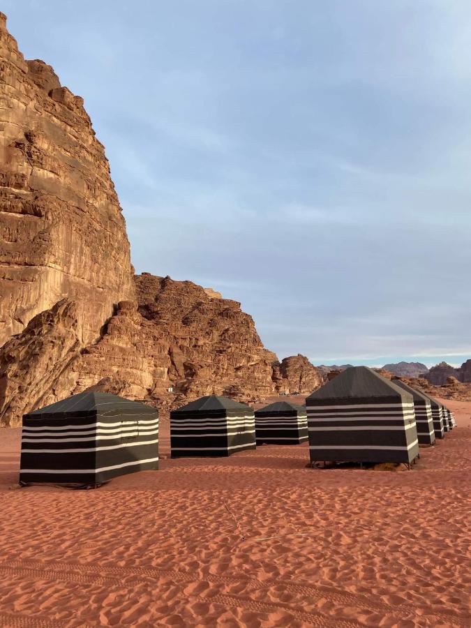 Rotana Camp Hotel Wadi Rum Ngoại thất bức ảnh